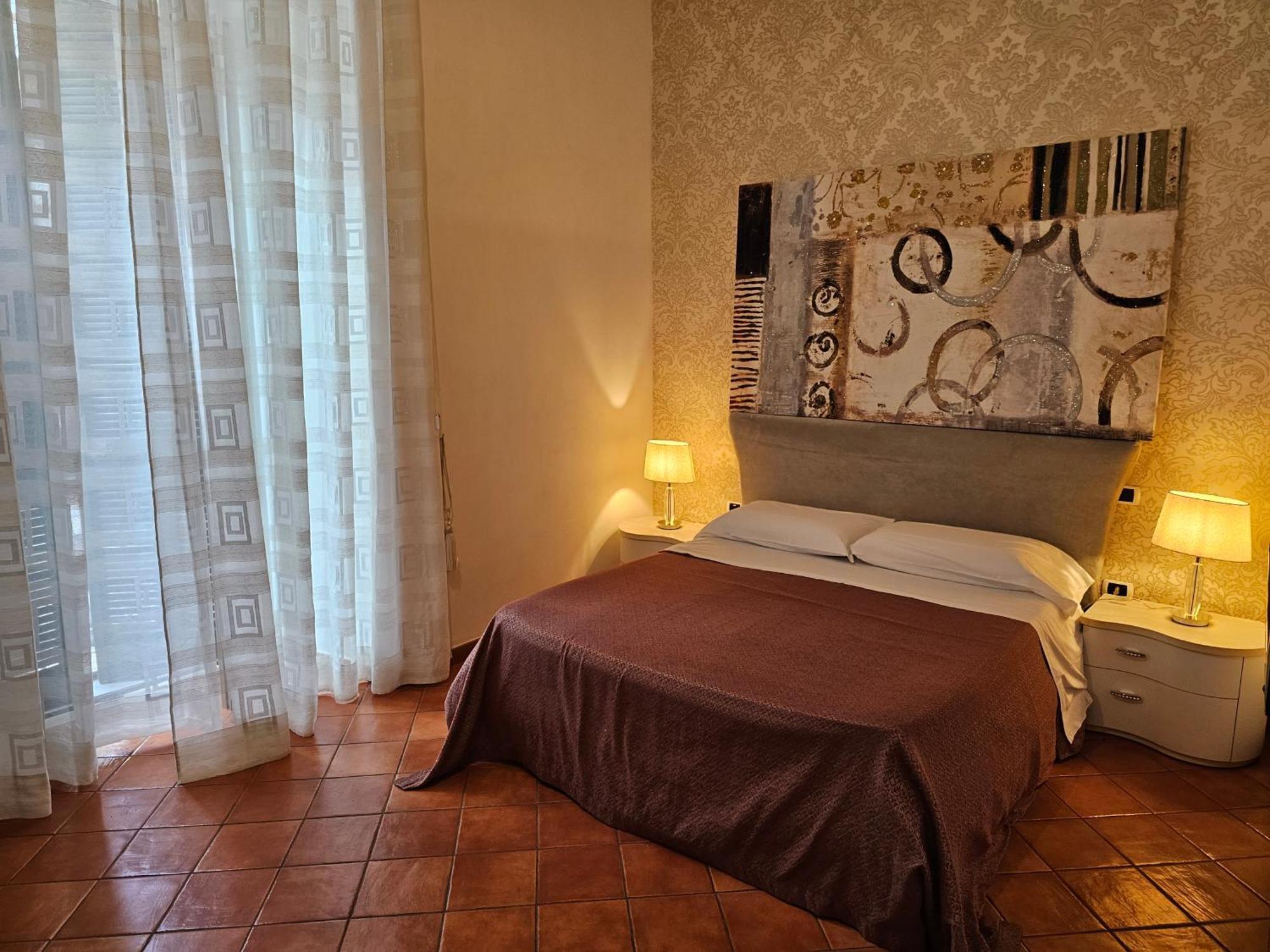 The Spanish Palace, Suites, Rooms, Apartments & Terraces Neapol Pokoj fotografie